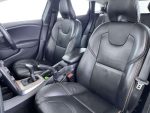 Volvo V40 Cross Country 2.0 T3 Pro Euro 6 (s/s) 5dr - Image 3