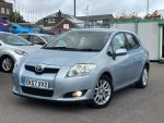 Toyota Auris 1.4 VVT-i T3 5dr - Image 4