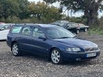 Volvo V70 2.3 T5 SE 5dr - Image 4