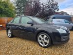Ford Focus 2.0 Ghia 4dr
