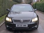 Volkswagen Phaeton 3.0 TDI V6 4MOTION 4dr - Image 8