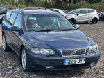 Volvo V70 2.3 T5 SE 5dr - Image 2