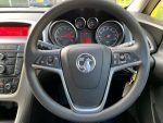 Vauxhall Astra 1.6 16v Exclusiv Euro 5 5dr - Image 2